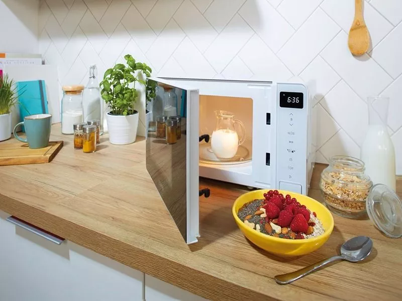 Mikrovlnn&aacute; r&uacute;ra Gorenje s možnosťou oneskoren&eacute;ho &scaron;tartu