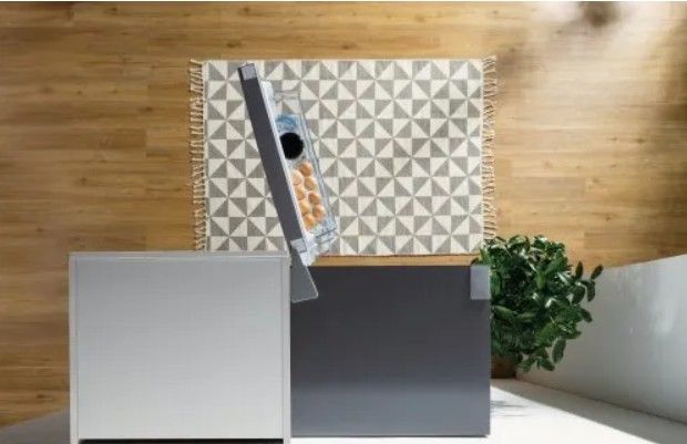 Chladnicka-s-mraznickou-Gorenje-NRK6202EW4-dokonale-zapadne