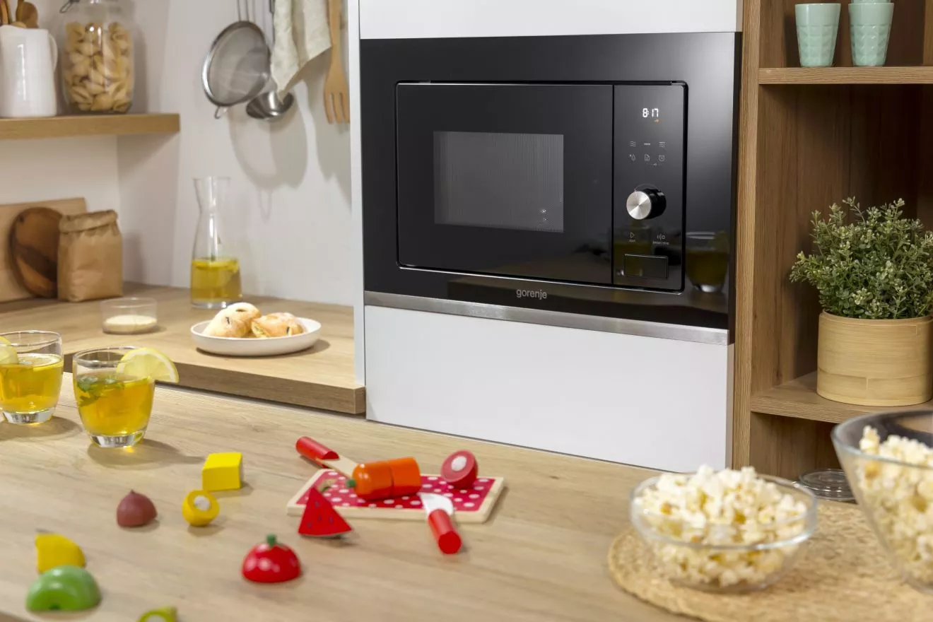 Mikrovlnka Gorenje s funkciou detského zámku