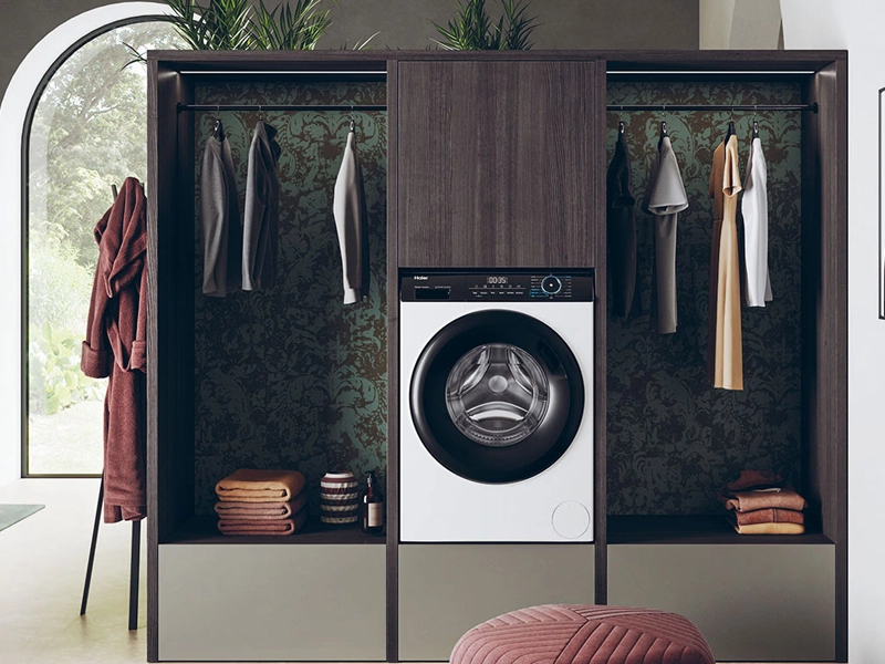 Haier_HW80-B14939-S spredu plnená práčka