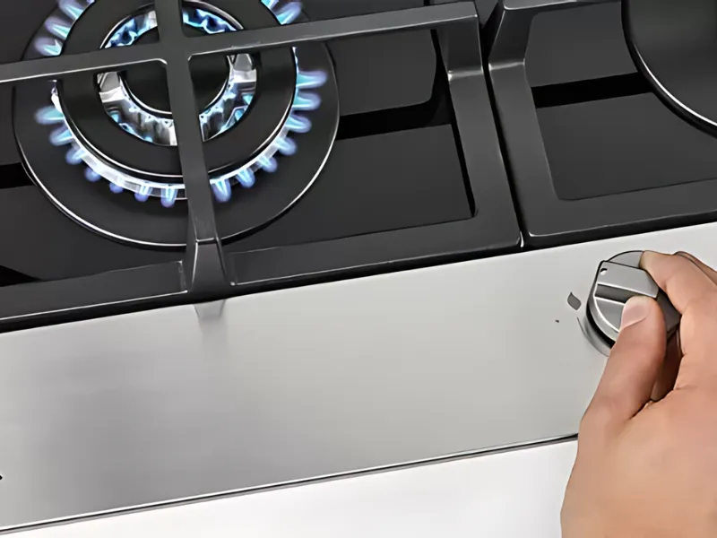 Ovl&aacute;danie iba jednou rukou pomocou integrovan&eacute;ho zapaľovania Mora VDP 647 X7.