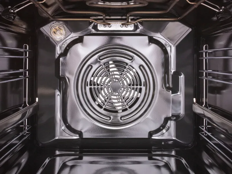 Bezstarostné pečenie pre celú rodinu s veľkým vnútorným objemom rúry Mora VTS 556 DB