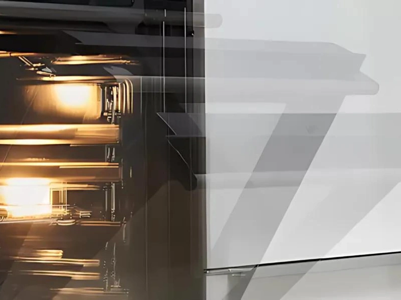 Tlmené zatváranie a otváranie dvierok na rúre Mora VTCS 556 BXB