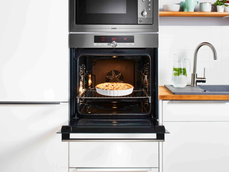 Rýchle predhriatie rúry Mora VTCS 556 BXB za 5 minút 200 °C