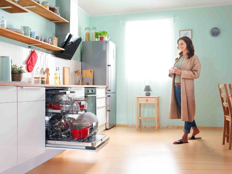 Vďaka hodinov&eacute;mu programu si um&yacute;vačka MORA IMB 6689 porad&iacute; s mierne znečisten&yacute;m riadom už za 60 min&uacute;t.