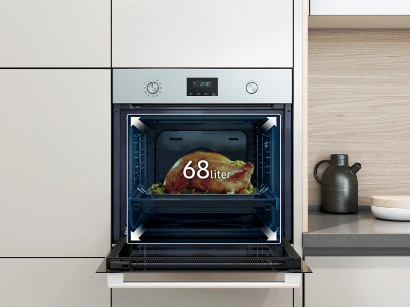 Vstavaná rúra Samsung NV68A1170BS/OL ponúka ohromnú kapacitu 68 litrov.
