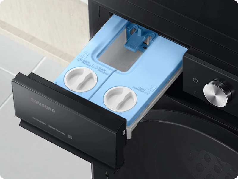 Spredu plnen&aacute; pr&aacute;čka Samsung WW90DB7U94GEU4 disponuje z&aacute;suvkou StayClean Drawer.