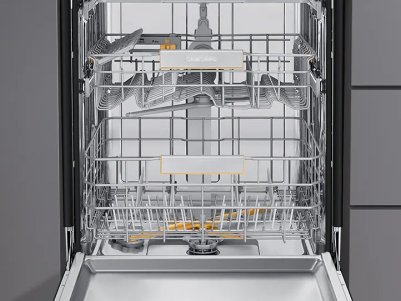 Funkcia Machine Care vyčistí umývačku Samsung DW60DG770B00U1 aj bez čistiacich prostriedkov.