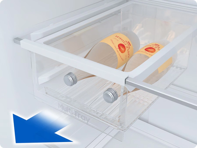 Odnímateľná priehradka Multi Tray vytvorí v chladničke Samsung RB53DG703DB1EO priestor pre menšie potraviny.