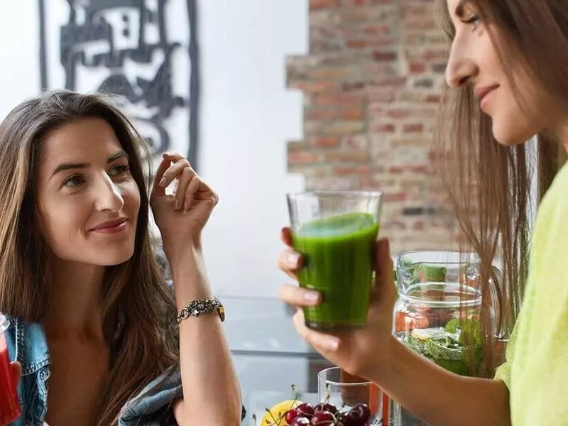 Smoothie mixér SENCOR pre výrobu výživným kokteilov