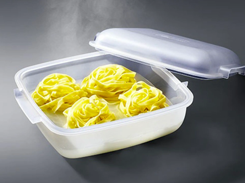 Mikrovlnka Whirlpool MBNA910X pomocou parného príslušenstva Steam&Boil šetrne uvarí zeleninu, ryby či ryžu a zachová pritom maximum vitamínov, živín, šťavnatú chuť aj žiarivú farbu.