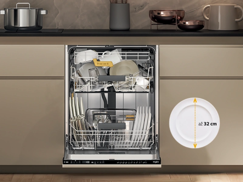 Umývačka Whirlpool W7F HS31 s technológiou MaxiSpace ponúka až o 10 % viac vnútorného priestoru, ktorý pojme viac riadu naraz.