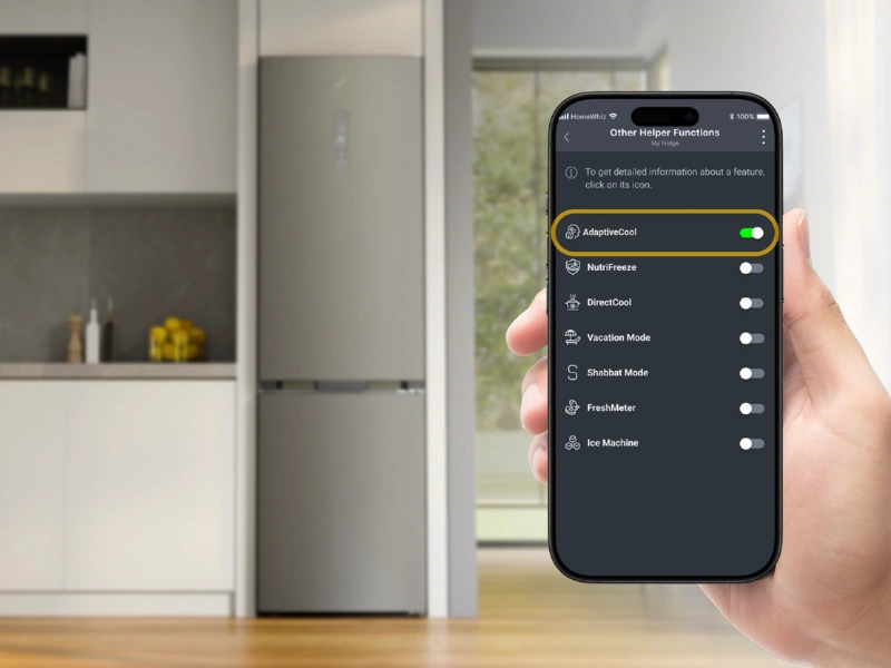 Technológia Adaptive Cool analyzuje spôsob používania chladničky Whirlpool WHK 26404 XP7E a prispôsobuje jej činoosť.