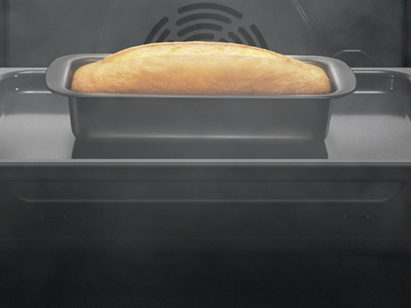 Rúra Whirlpool WOI5S8HM1SXA disponuje parnou funkciou Steam+.