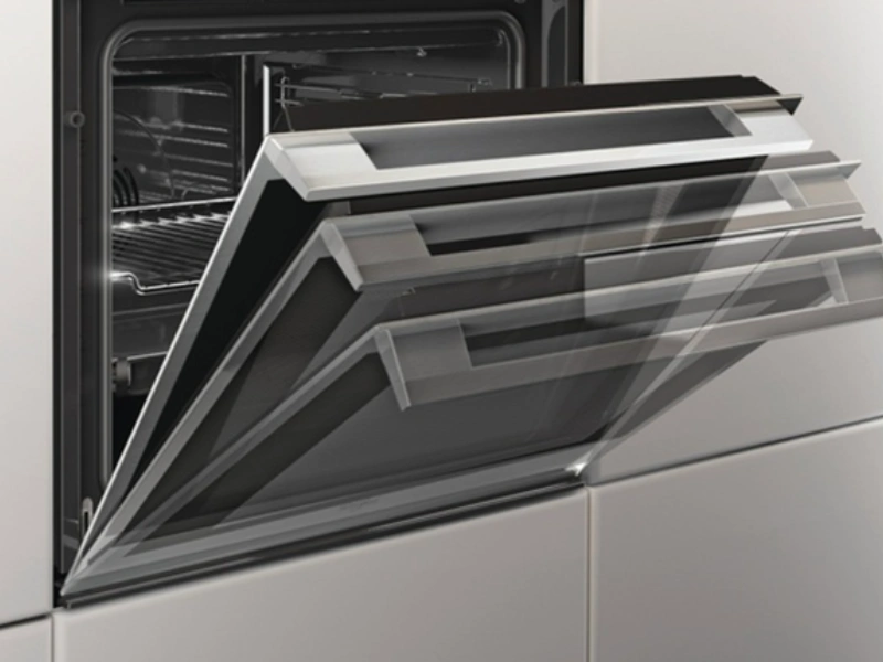 Systém dovierania dvierok SoftClosing+ rúry Whirlpool WOI98FPT2SBA.