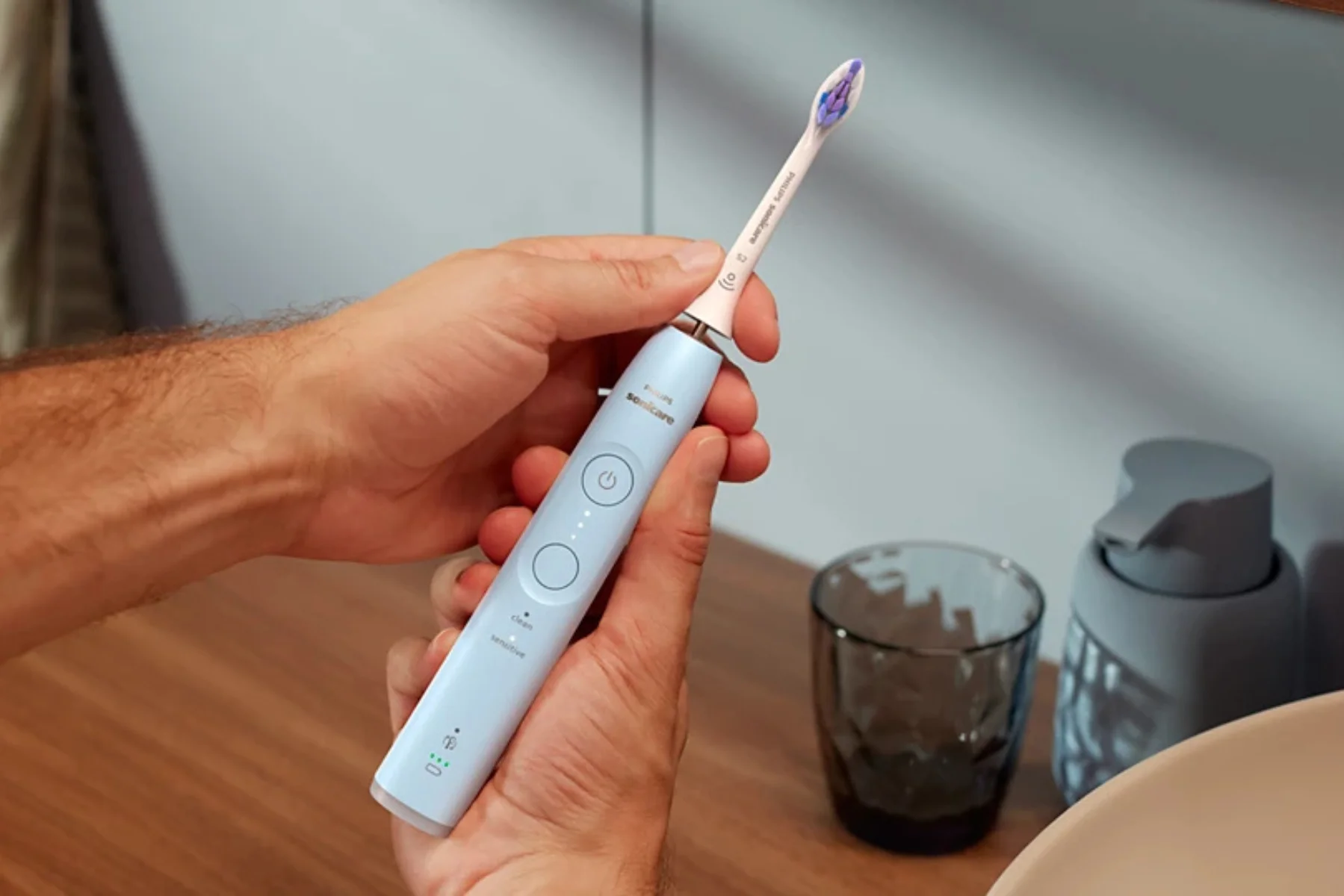 Sonická zubná kefka Philips HX7406/02 setrne cistenie