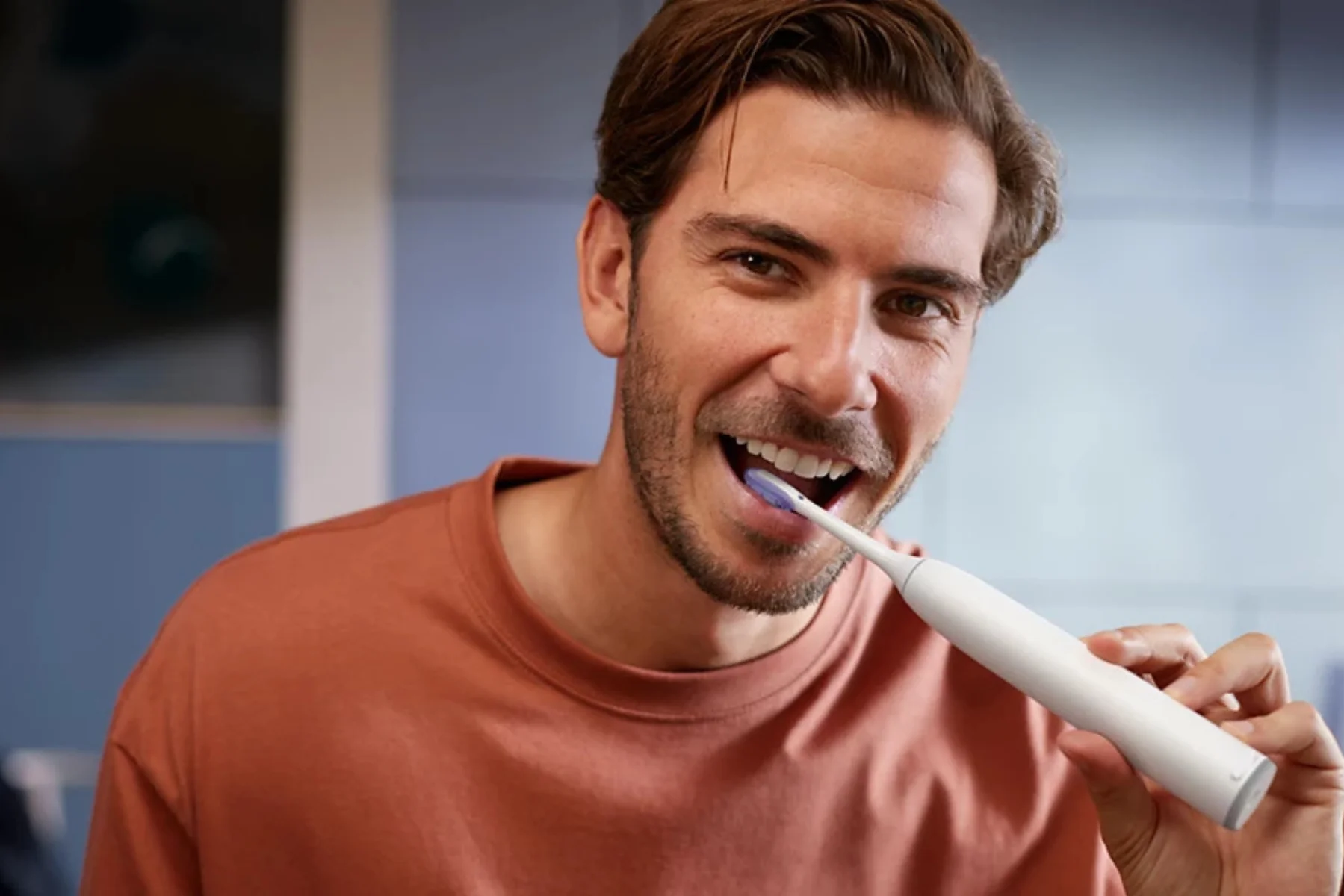 Sonická zubná kefka Philips HX7420/01 technologia sonicare