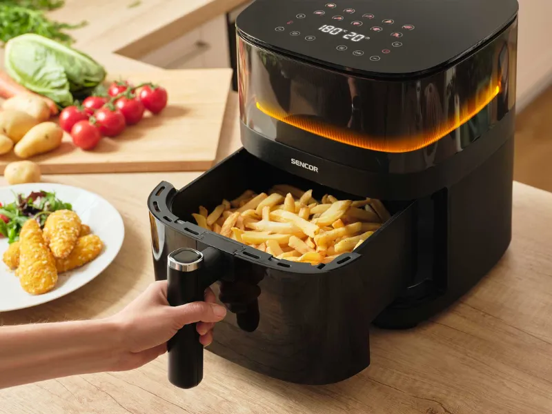 Vďaka výkonu 1 500 W a veľkorysému 5-litrovému objemu fritézy Sencor SFR 5050BK pripravíte chutné jedlo pre celú rodinu naraz.