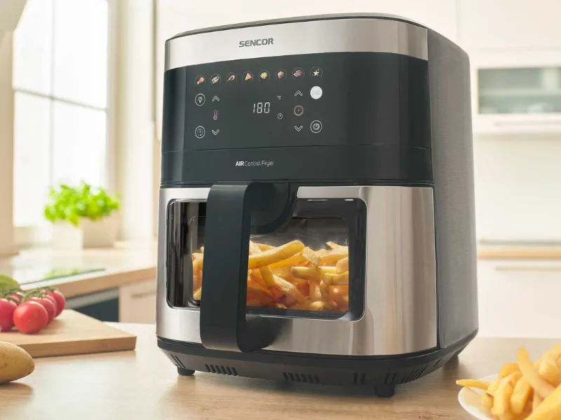 Vďaka výkonu 1 700 W a veľkorysému 9-litrovému objemu fritézy Sencor SFR 9000SS pripravíte chutné jedlo pre celú rodinu naraz.