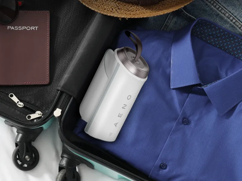 Vďaka nízkej hmotnosti a skladaciemu dizajnu naparovača AENO GS4 si ho môžete vziať na cesty.