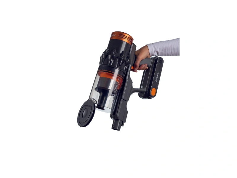 Súčasťou vysávača Ariete 2704/00 je 1 l nádoba na prach.