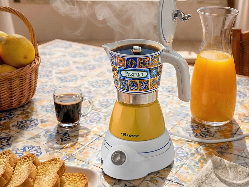 Moka kanvička Ariete Positano 1358/PO udržiava nápoj teplý po dobu 30 minút.