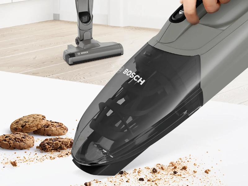 Odnímateľný ručný vysávač Bosch BBHF214G Serie 2 Readyy’y vysáva omrvinky na linke