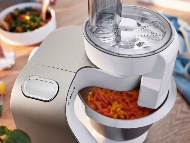 Kuchynský robot Bosch MUM5XW20 Serie 4 MUM 5 so strúhacím kotúčom