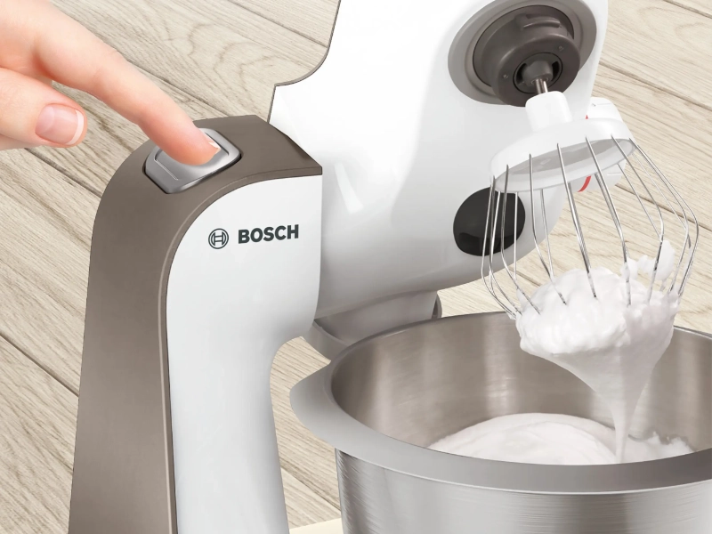 Funkcia EasyArmLift na kuchynskom robote Bosch MUM5XW20 Serie 4 MUM 5