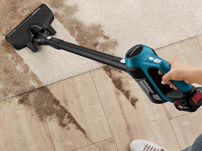 Bosch BBS611LAG Unlimited 6 vysáva špinu z koberca a podlahy