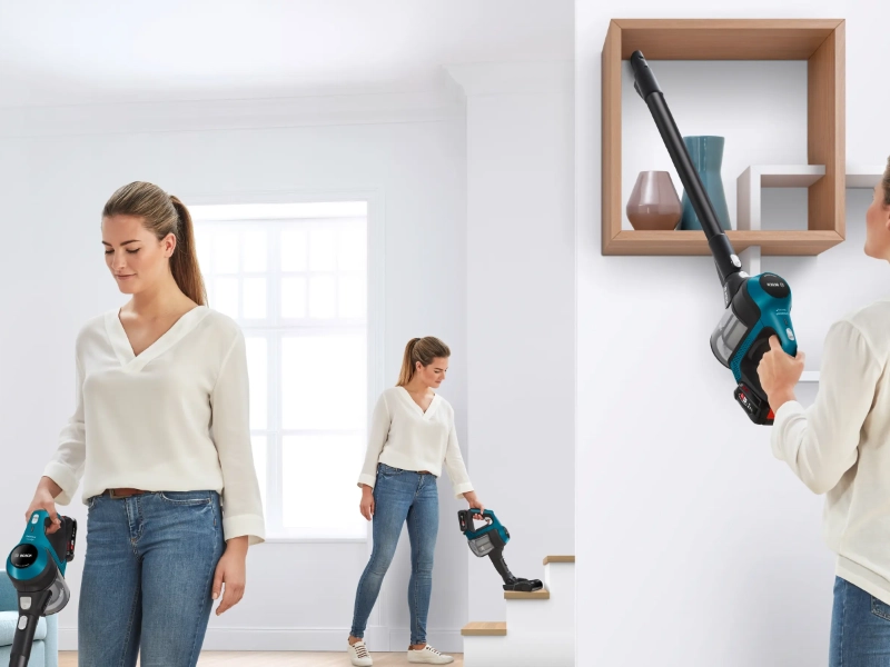 Žena upratuje byt s vysávačom Bosch Unlimited 6
