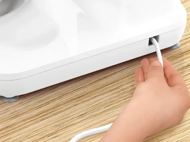 Odkladanie kábla do kuchynského robota Bosch MUMS2EW00 Serie 2 MUM