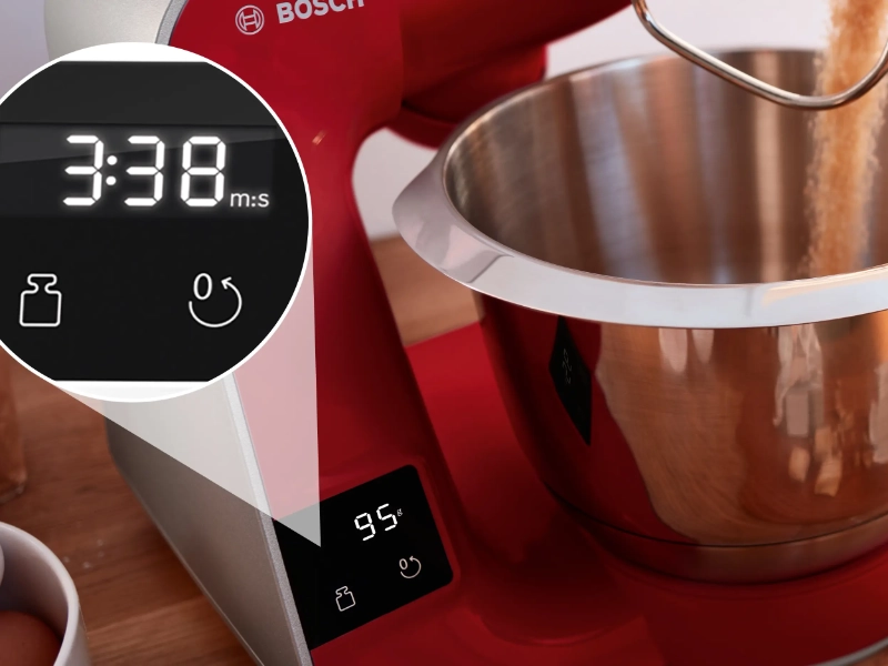 Digitálny displej robota Bosch MUM5X720 Serie 4 MUM 5 ukazuje váhu a čas