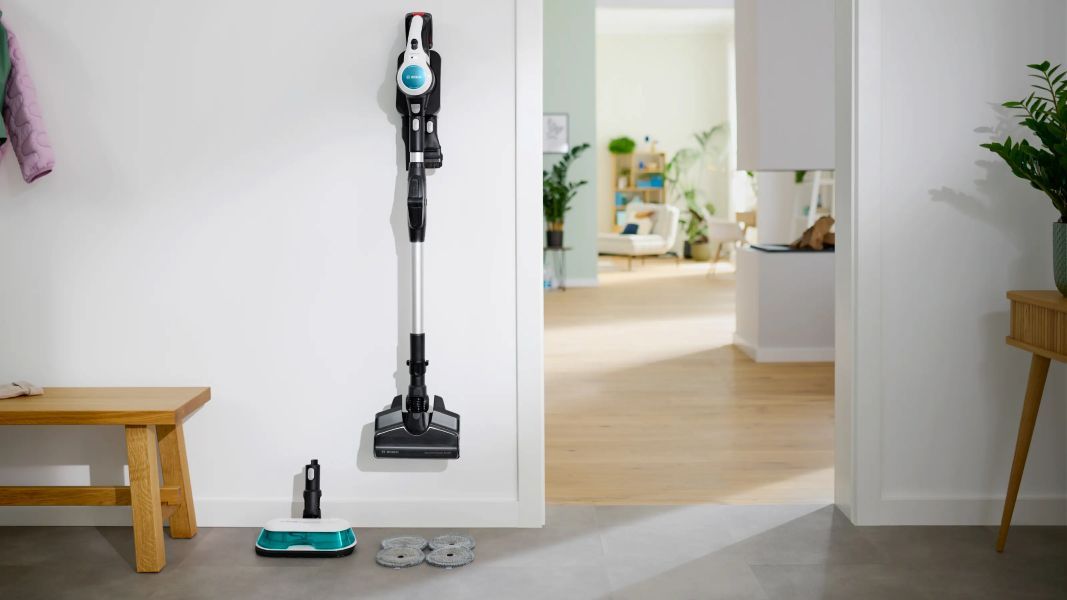Dokovacia stanica vys&aacute;vača Bosch BCS71HYG3 Unlimited 7 ProHygienic Aqua
