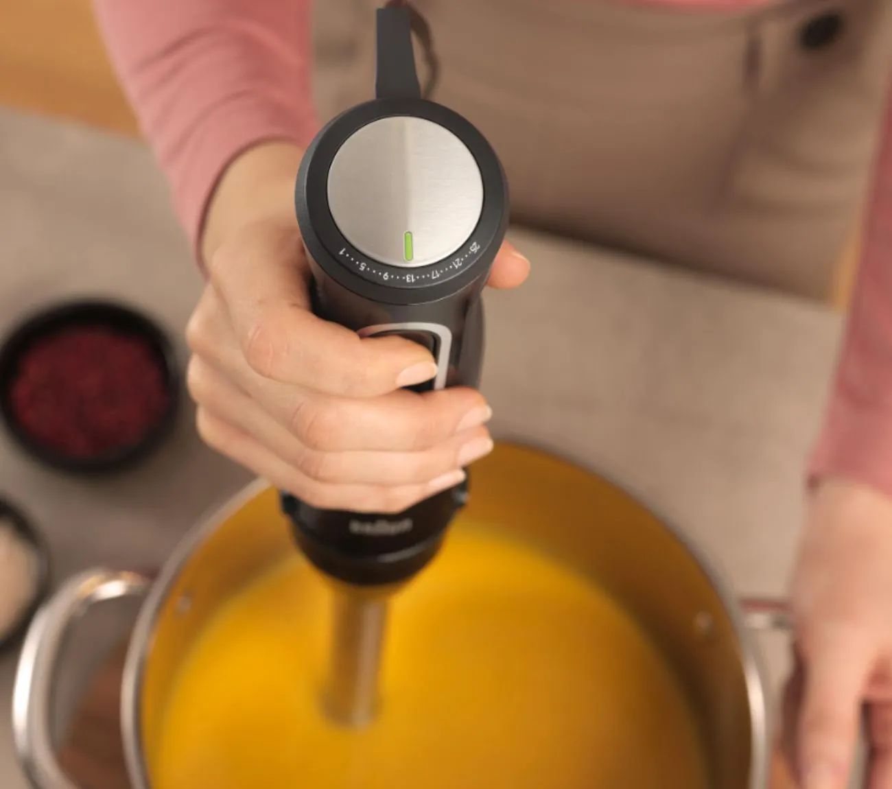 SplashControl pre čistú kuchyňu bez škvŕn