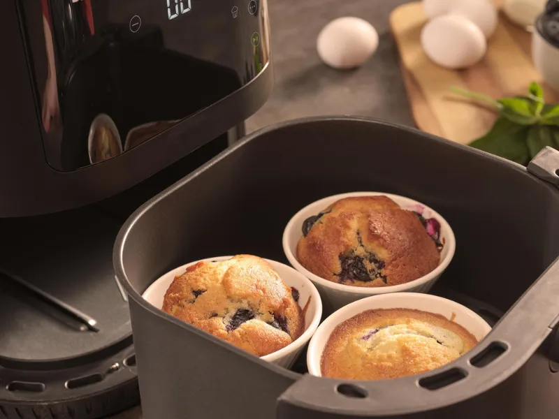 8 prednastavených programov, robí z fritézy Braun MultiFry 3 HF3030BK jedinečného multifunkčného pomocníka do kuchyne.