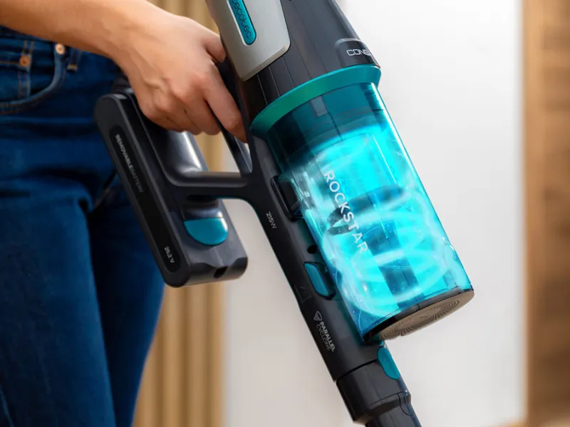 Paralell Cyclonic System patrí medzi najmodernejšie filtračné technológie vysávača Conga Rockstar 1500 a do vášho domova vnesie závan čistého vzduchu, ktorý ocení každý alergik.