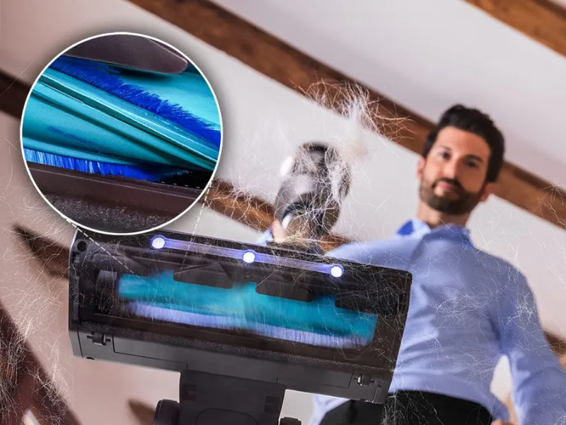 Inovat&iacute;vna Hairless kefa vys&aacute;vača Conga Rockstar 12500 si s prehľadom porad&iacute; o znečisten&yacute;mi kobercami, čal&uacute;nen&iacute;m aj podlahami bez zamotania dlh&yacute;ch vlasov či chlpov.