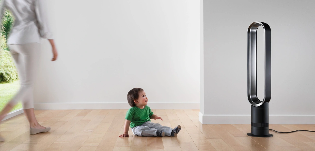 Dyson Cool™ AM07 je bezpečný pre deti a domáce zvieratá.