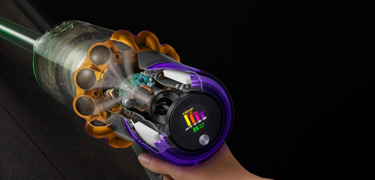 Vstavaný piezoelektrický snímač počíta počet zachytených prachových častíc vďaka čomu vysávač Dyson V15s Detect Submarine™ automaticky prispôsobuje svoj sací výkon.