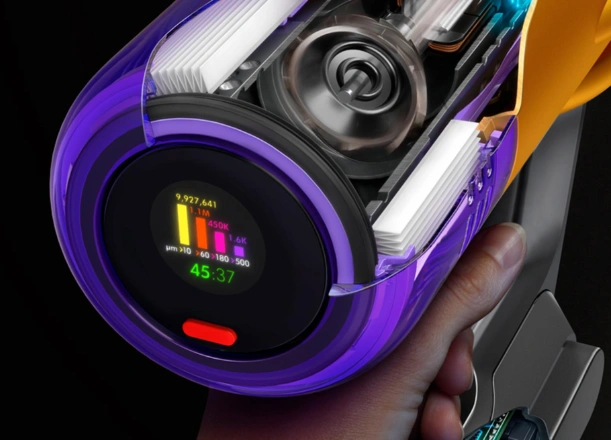 Hlásenia o výkone v reálnom čase vrátane sekundového zobrazenia času prevádzky, upozornení na údržbu, režimov napájania a životnosti batérie - to všetko vám ukáže displej vysávača Dyson V12™ Detect Slim Absolute.