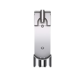 Nástenný držiak na nabíjanie vysávača Dyson V8™ Advance ho nielen nabije, ale aj poskytne priestor na doloženie prílušenstva.