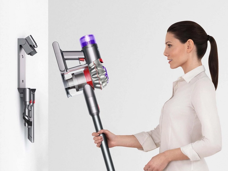 Tyčový vysávač DYSON V8 Absolute 2023