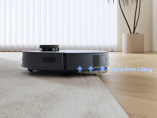 S technológiou Auto-Lift Mopping vysávač Deebot T30S COMBO COMPLETE BLACK automaticky zdvihne rotujúce mopy o 9 mm, keď rozozná koberec.