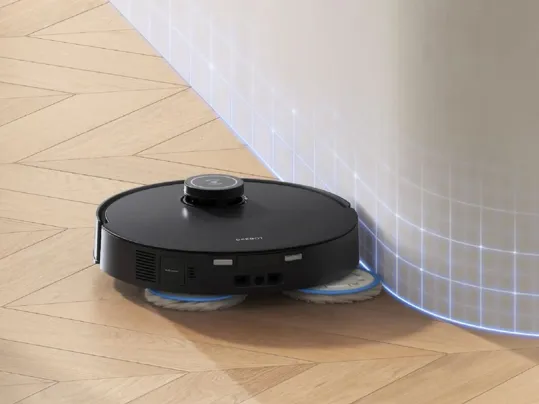 Mop vysávača Deebot T30S COMBO COMPLETE BLACK vďaka technológii TruEdge dosiahne až 1 mm od okraja vysávača.