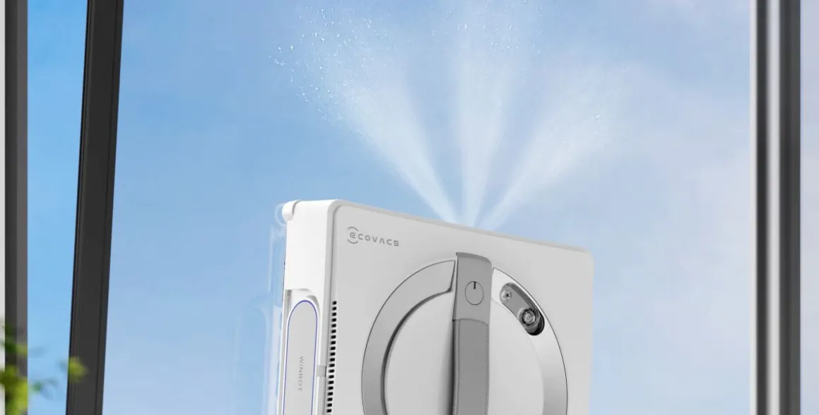 Čistič WINBOT W2 PRO OMNI s vylepšenými rozprašovačmi vody na oboch stranách vám dopraje dokonale čisté okná