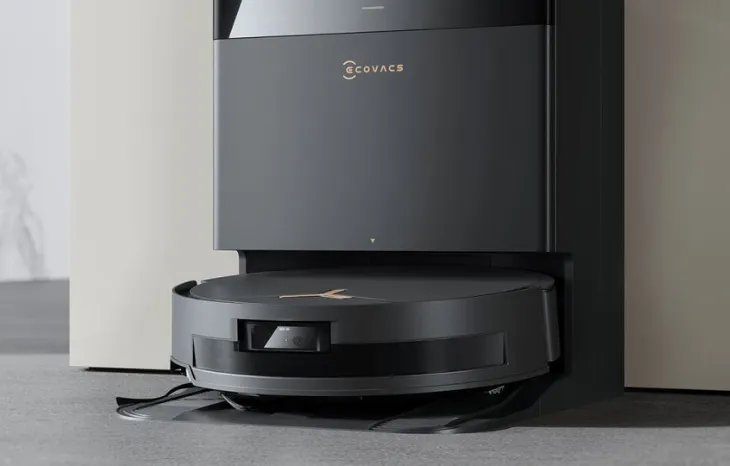 Robotick&yacute; vys&aacute;vač DEEBOT T50 MAX PRO OMNI prin&aacute;&scaron;a epick&yacute; v&yacute;kon, vďaka ktor&eacute;mu va&scaron;a dom&aacute;cnosť zažiari dokonalou čistotou.