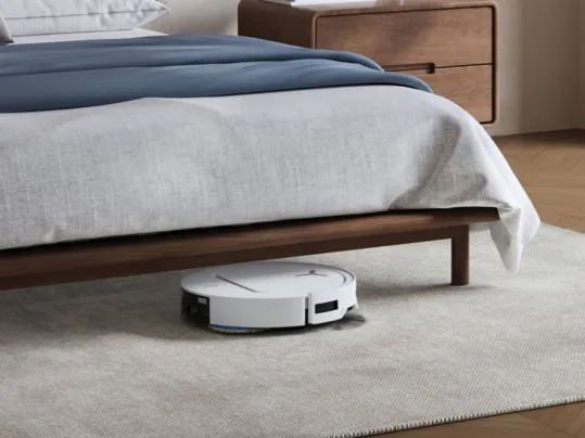Robotický vysávač ECOVACS EEBOT T50 MAX PRO OMNI prináša profesionálnu starostlivosť o čistotu kobercov.