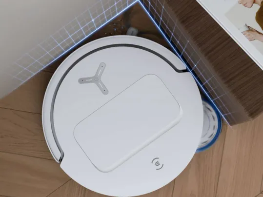 Spoľahnite sa na ECOVACS DEEBOT T50 PRO OMNI, ktorého mop a bočná kefka dosiahne vďaka technológii TruEdge™ 2.0 až 1 mm od okraja stien.