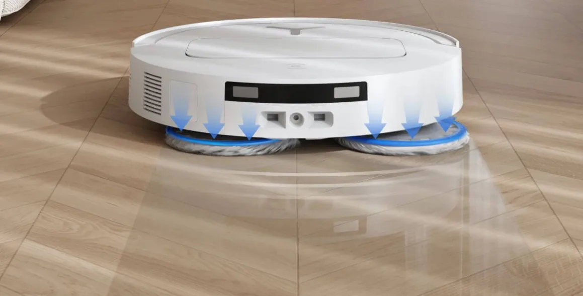 Systém rotujúcich mopov OZMO™ Turbo 2.0 robotického vysávača ECOVACS DEEBOT T50 PRO OMNI odstráni z vašej podlahy aj mimoriadne odolné nečistoty.